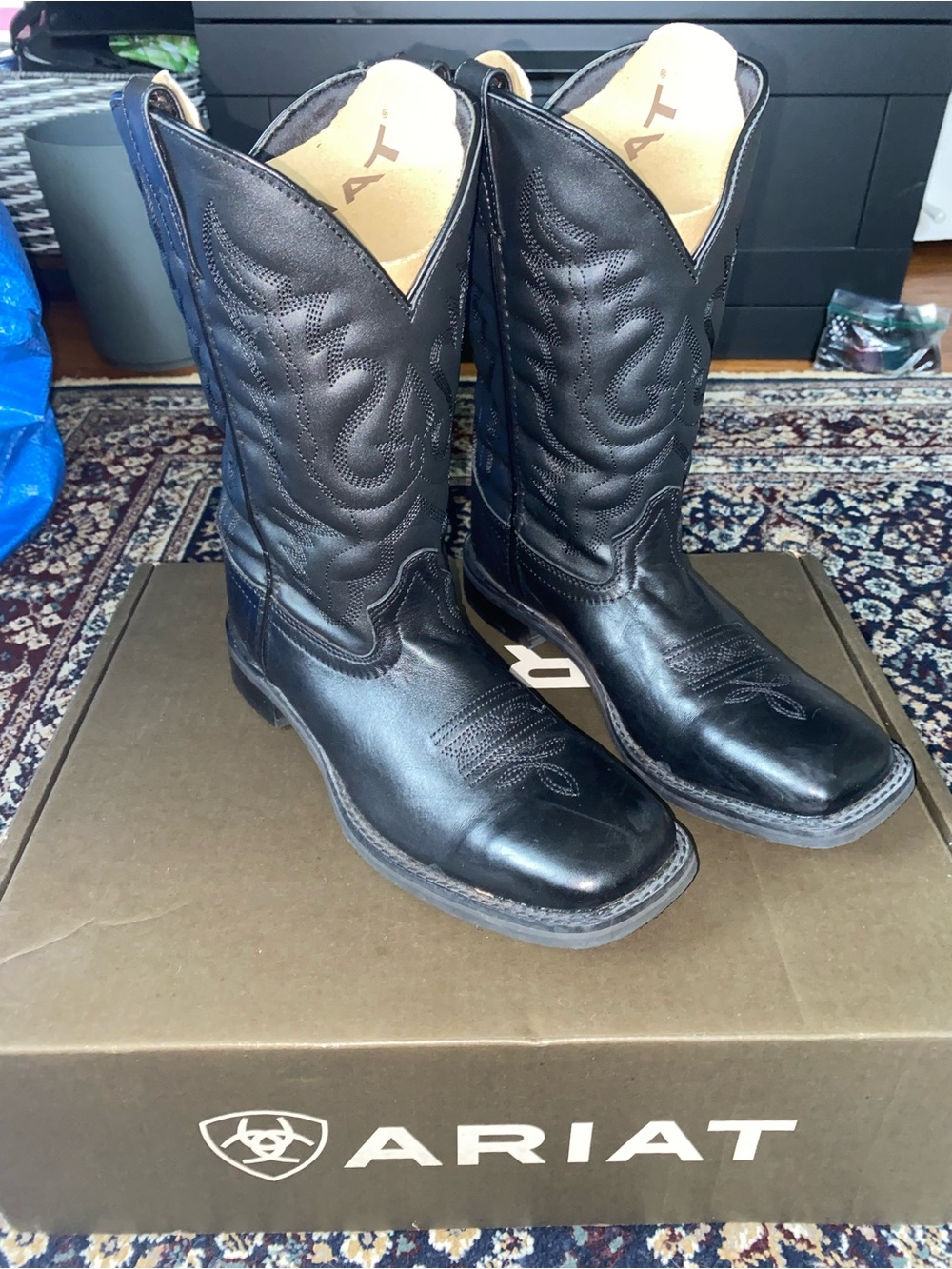Smoky Mountain Boots Black Leather Western Cowboy Boots with Embroidered Shaft